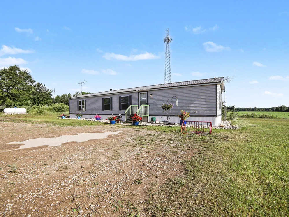 3598 64th Avenue Hart, MI 49420