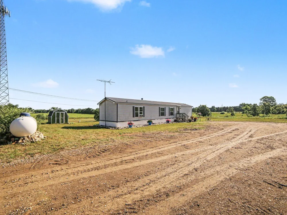 3598 64th Avenue Hart, MI 49420