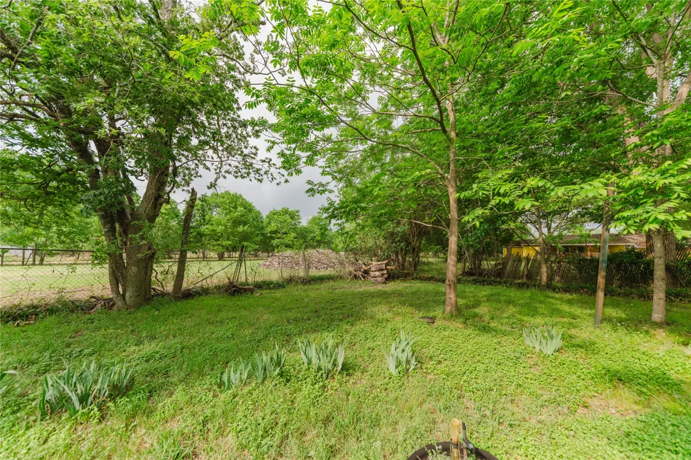 262 Highway 95 S #A Smithville, TX 78957
