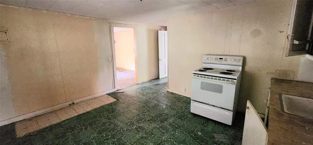 262 Highway 95 S #A Smithville, TX 78957