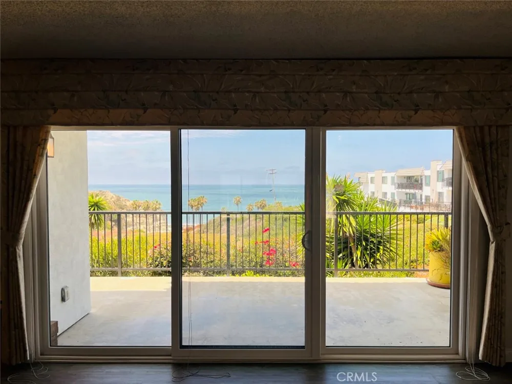 235 Avenida Lobeiro #113 San Clemente, CA 92672
