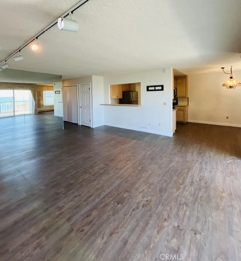 235 Avenida Lobeiro #113 San Clemente, CA 92672