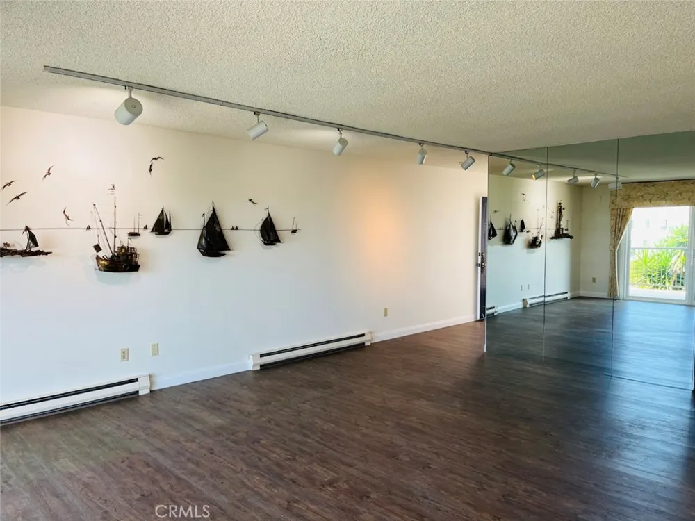 235 Avenida Lobeiro #113 San Clemente, CA 92672
