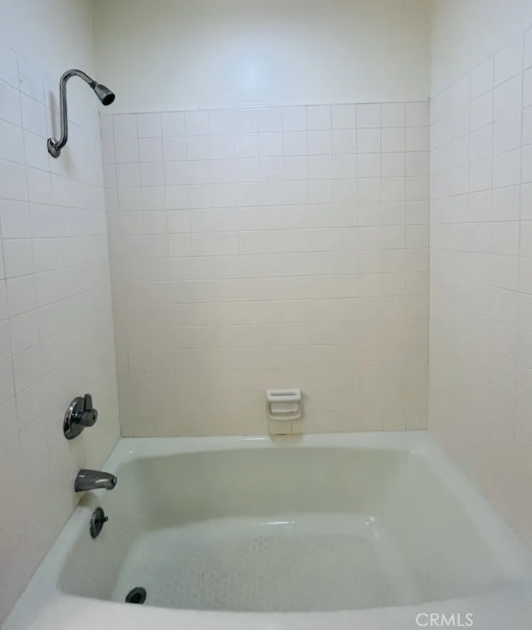 235 Avenida Lobeiro #113 San Clemente, CA 92672
