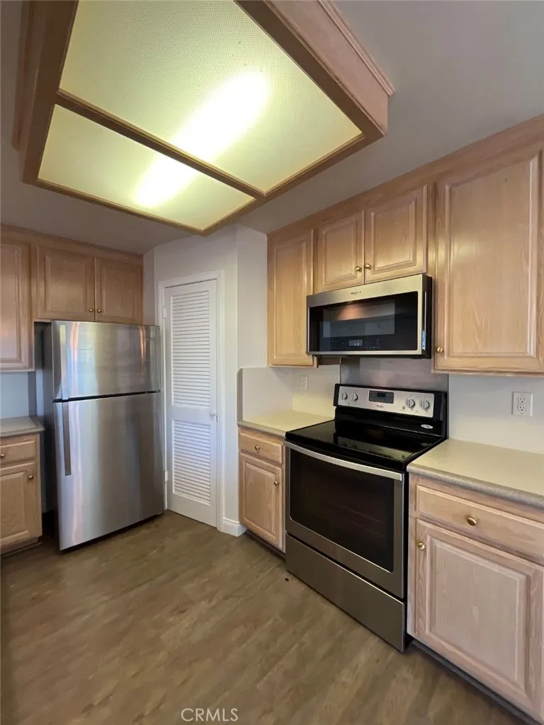 235 Avenida Lobeiro #113 San Clemente, CA 92672