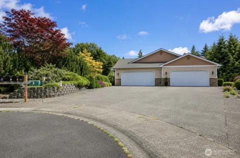 212 Brant Lane