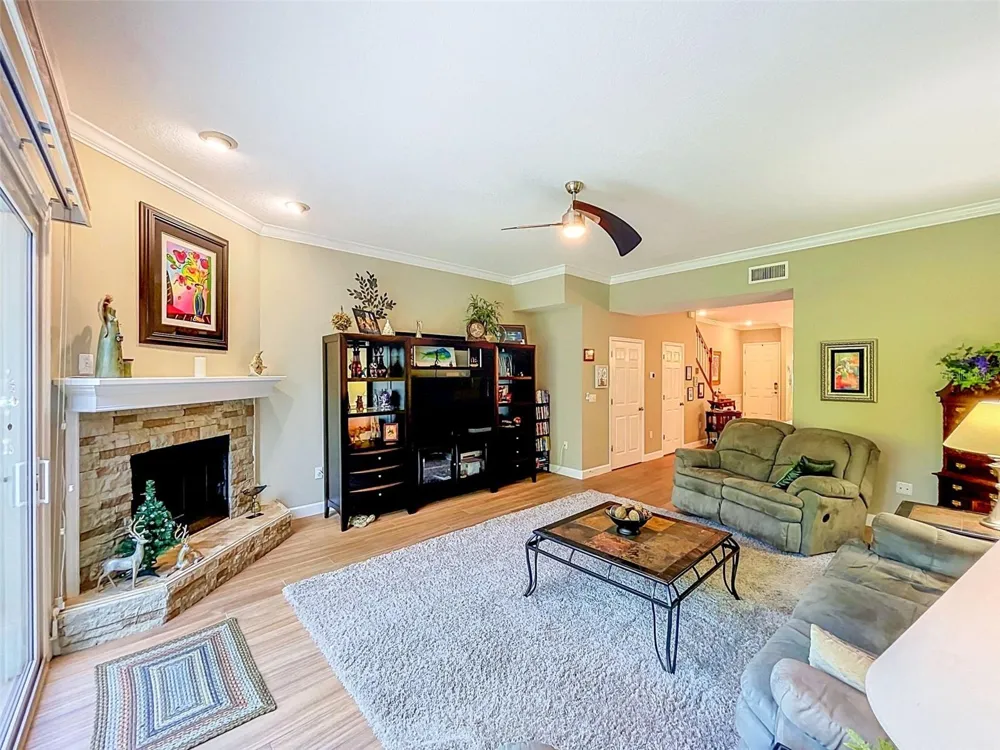 1722 ARABIAN LANE Palm Harbor, FL 34685