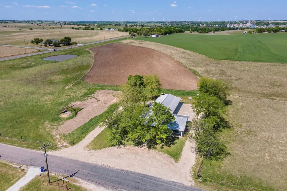 3949 County Road 302 Muenster, TX 76252