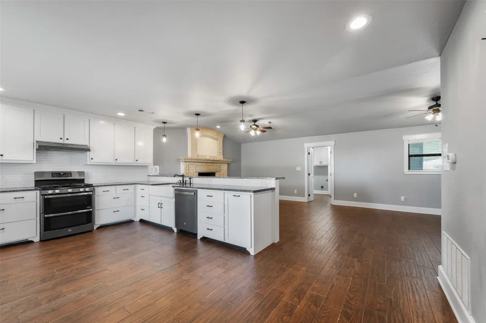 3949 County Road 302 Muenster, TX 76252