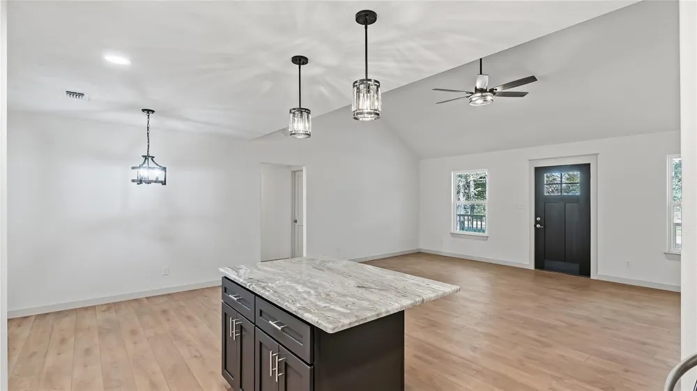 502 Packers Circle Somerville, TX 77879