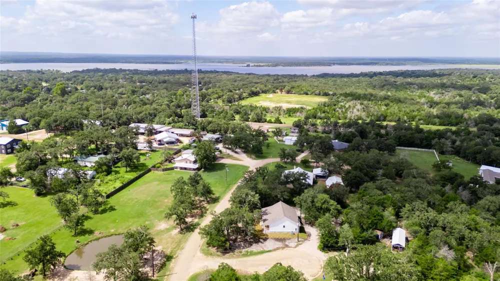 502 Packers Circle Somerville, TX 77879
