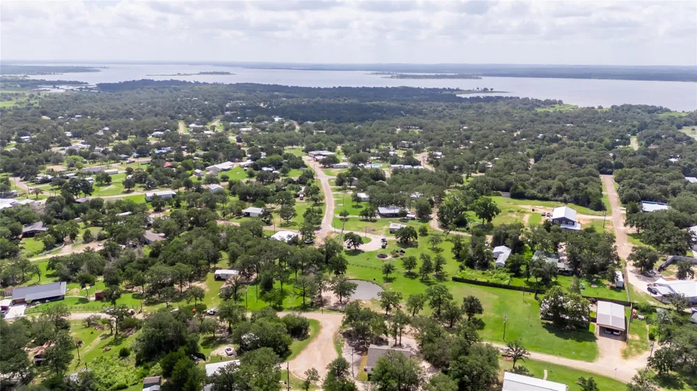502 Packers Circle Somerville, TX 77879