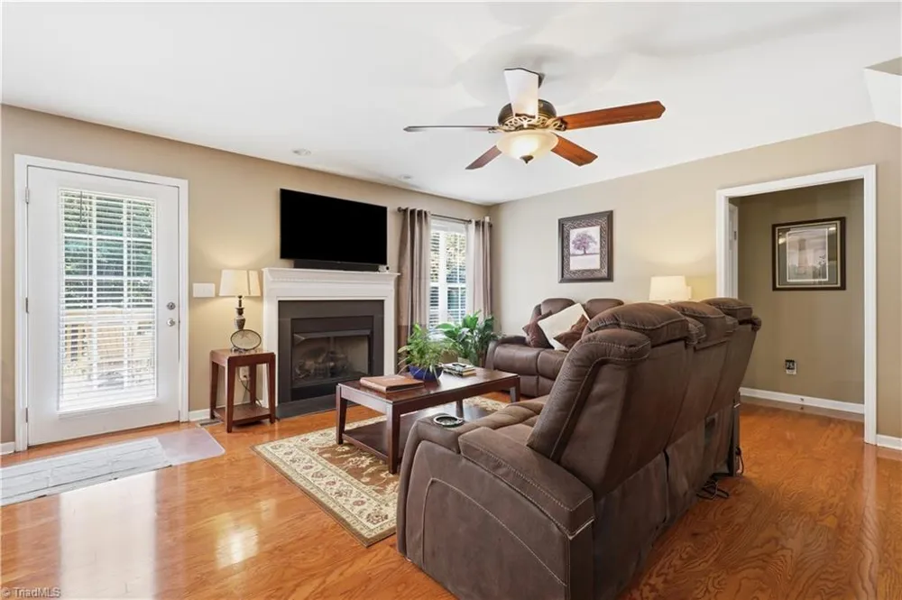 2130 Willow Oak Drive Thomasville, NC 27360
