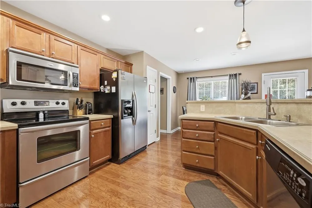 2130 Willow Oak Drive Thomasville, NC 27360