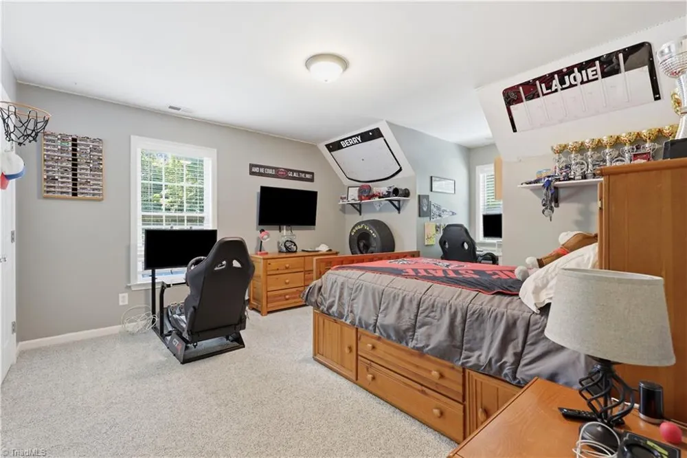 2130 Willow Oak Drive Thomasville, NC 27360