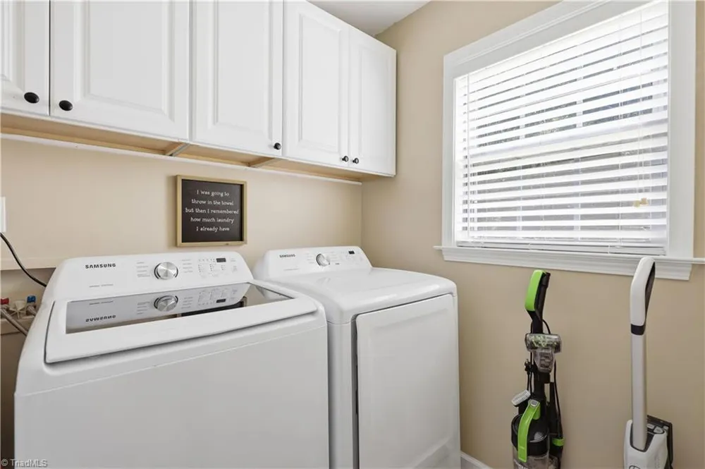 2130 Willow Oak Drive Thomasville, NC 27360