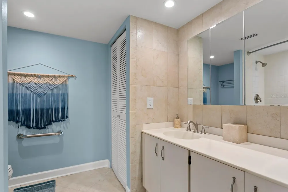 1430 GULF BOULEVARD #806 Clearwater, FL 33767