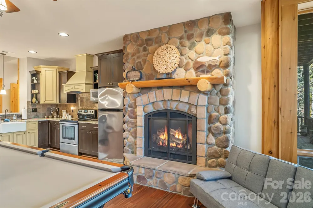 143 Nature Walk Drive Marion, NC 28752