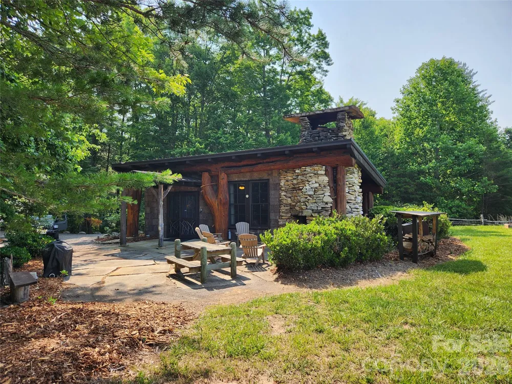 143 Nature Walk Drive Marion, NC 28752