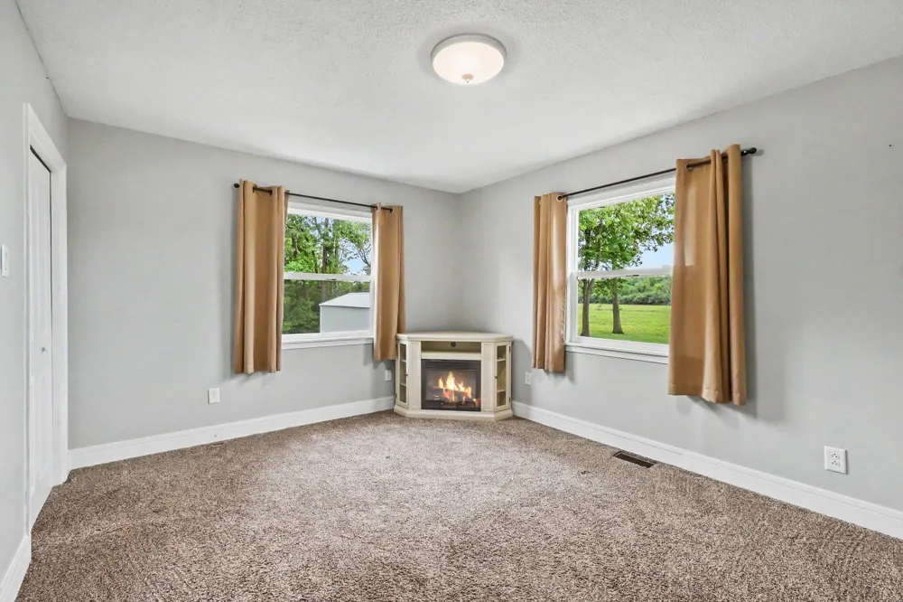 10290 Thorne Road Horton, MI 49246