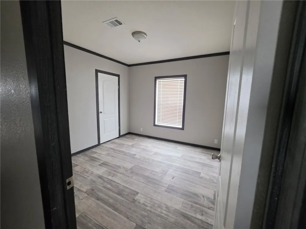 2443 Lindsey Robstown, TX 78380