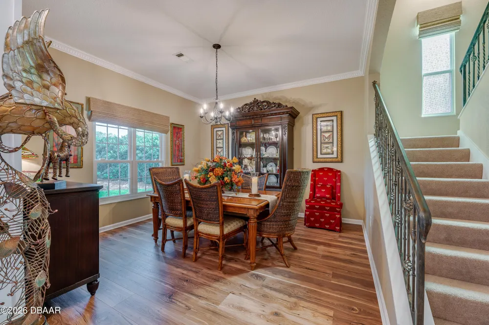 1259 Avenida De Las Casas Lady Lake, FL 32159