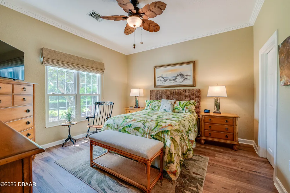 1259 Avenida De Las Casas Lady Lake, FL 32159