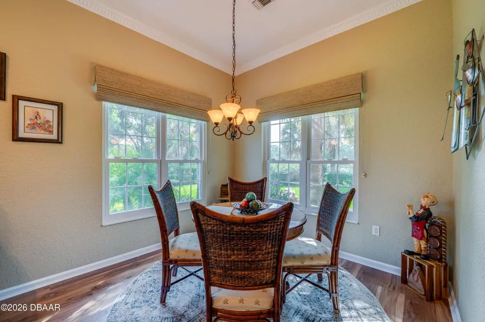 1259 Avenida De Las Casas Lady Lake, FL 32159