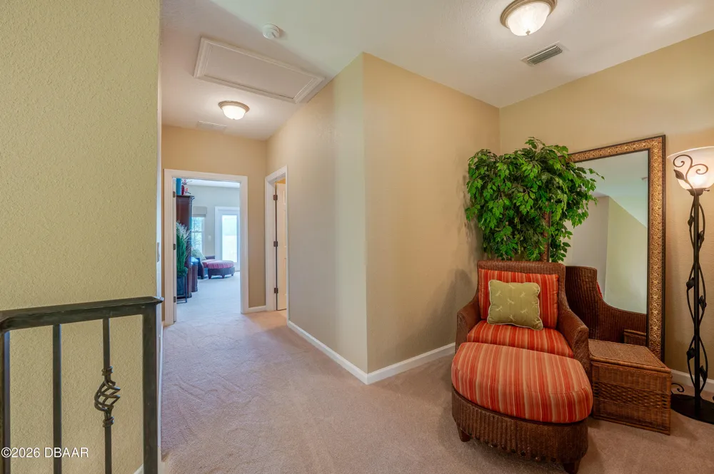 1259 Avenida De Las Casas Lady Lake, FL 32159