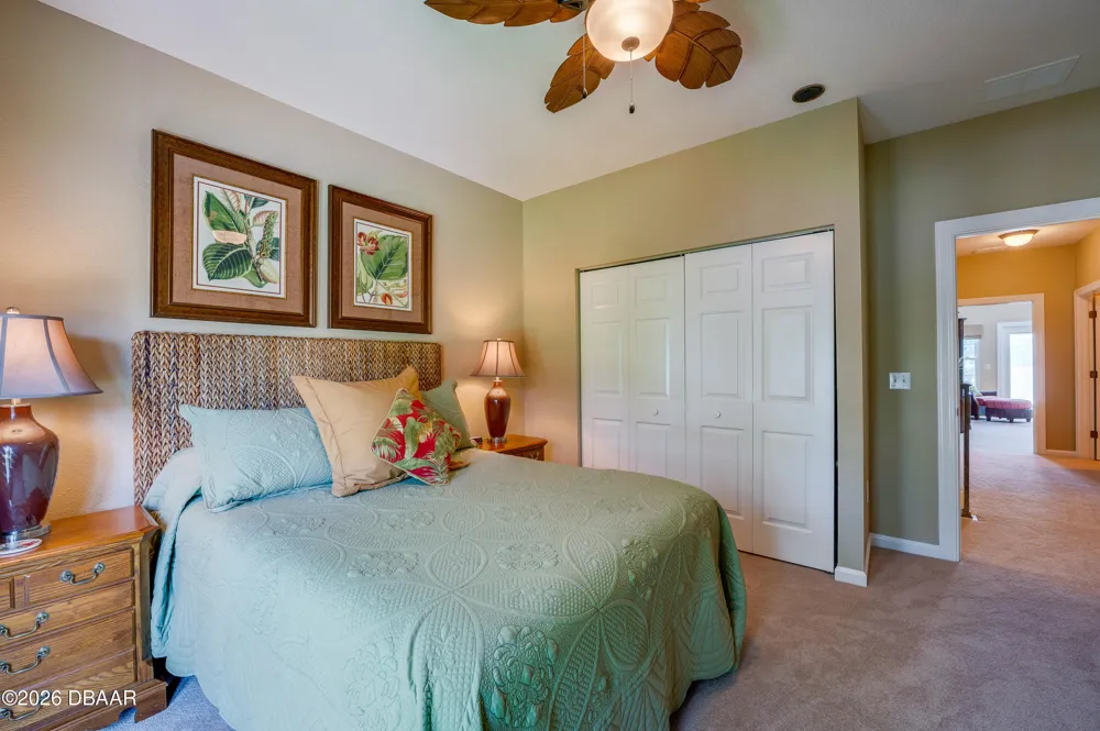 1259 Avenida De Las Casas Lady Lake, FL 32159
