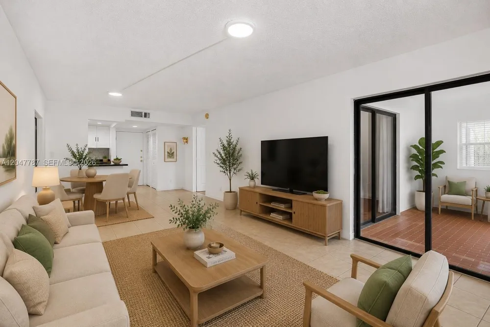 220 Lakeview Dr #210 Weston, FL 33326