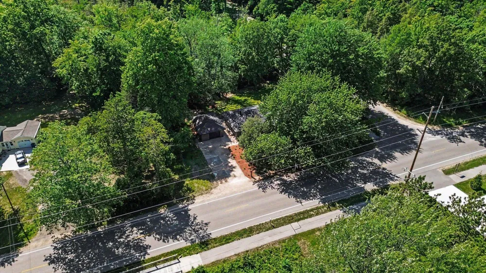 18195 148th Avenue Spring Lake, MI 49456