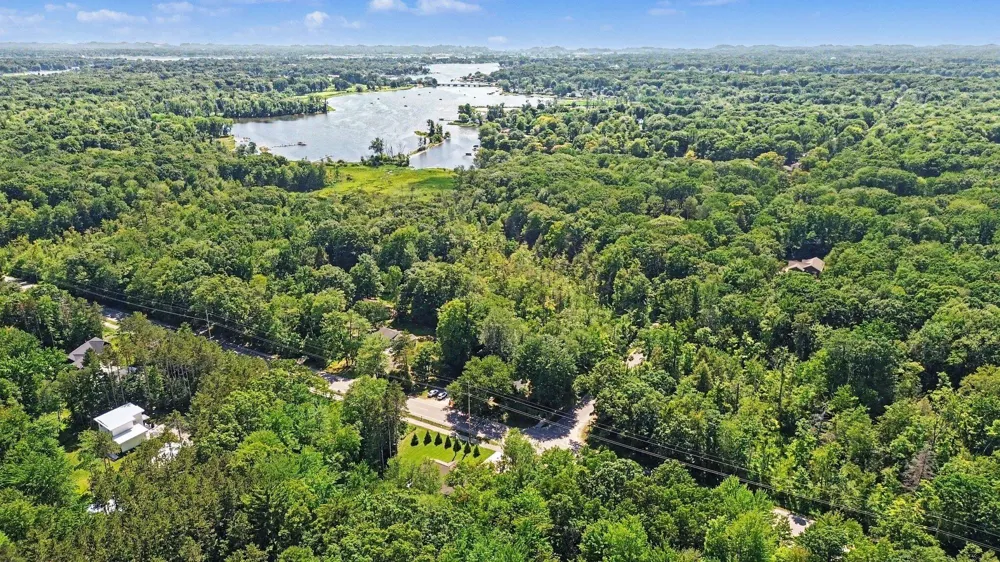 18195 148th Avenue Spring Lake, MI 49456