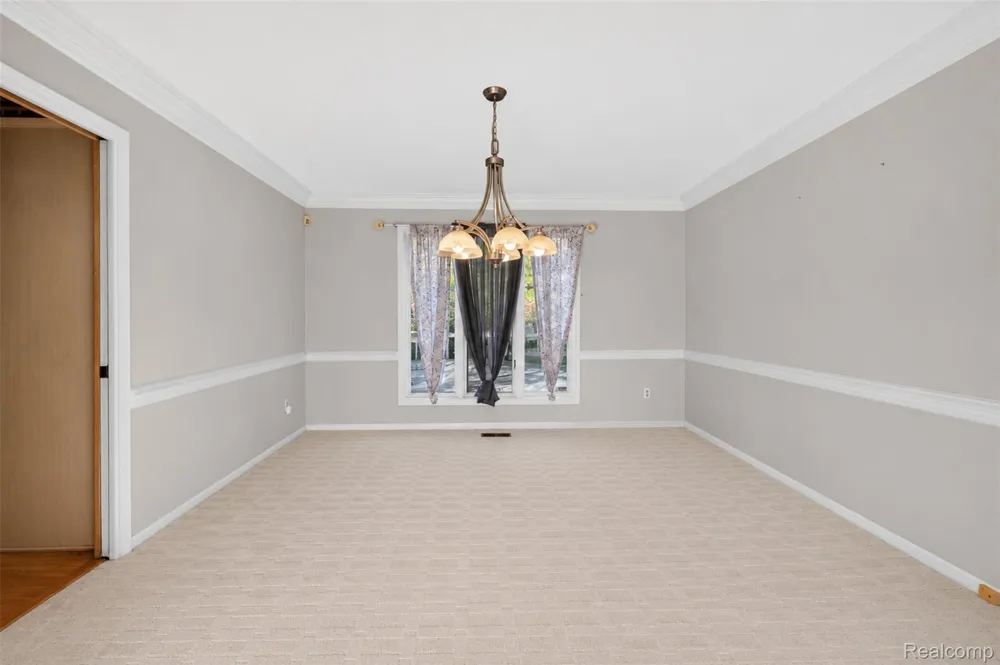 11549 Kings Coach Road Grand Blanc City, MI 48439