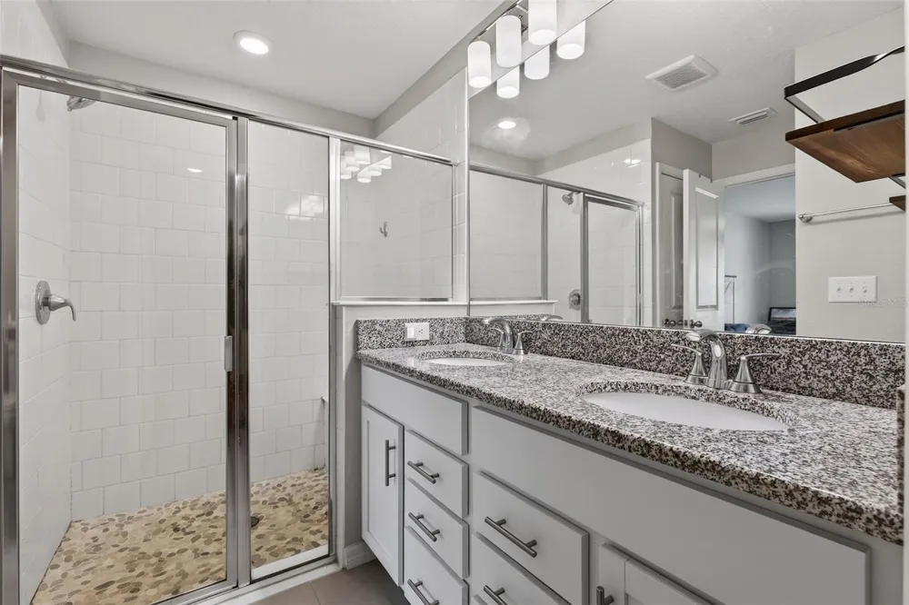 9972 MESIC WOODS AVENUE Seffner, FL 33584