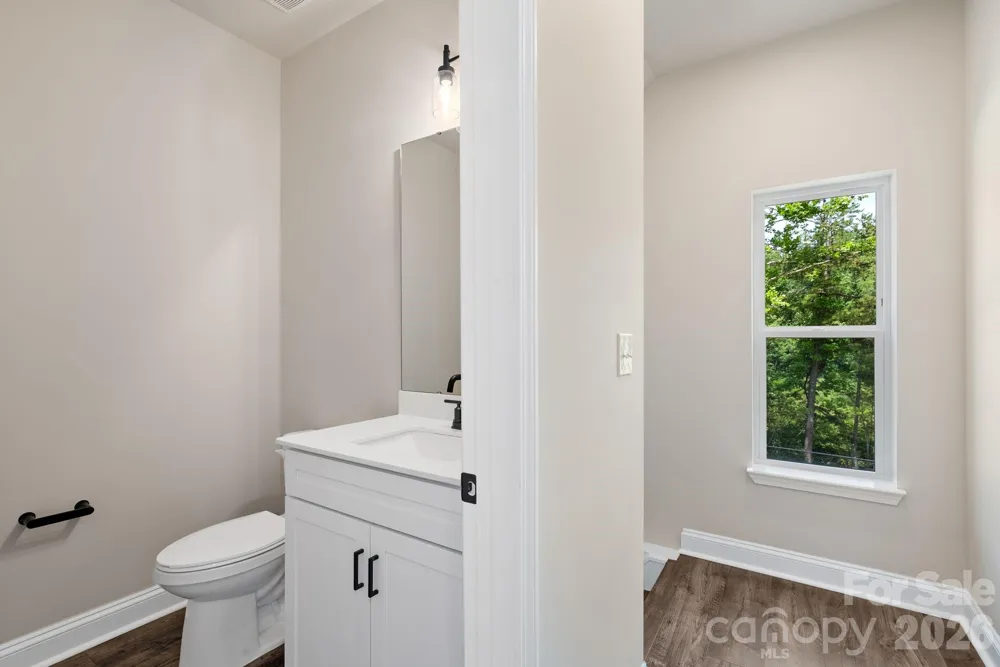 191 Cherry Springs Lane Asheville, NC 28804