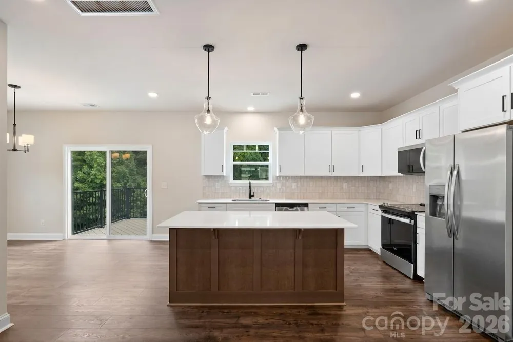 191 Cherry Springs Lane Asheville, NC 28804