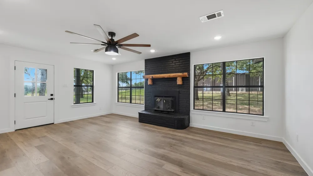 109 Aslan Road Poolville, TX 76487