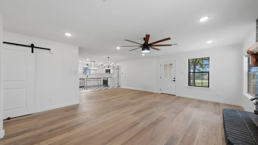 109 Aslan Road Poolville, TX 76487