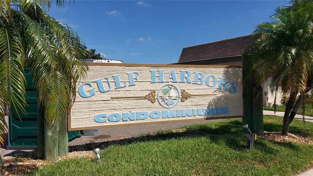 5154 TURQUOISE LANE #201 New Port Richey, FL 34652