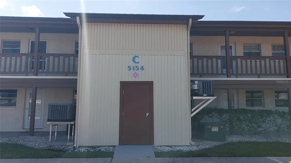 5154 TURQUOISE LANE #201 New Port Richey, FL 34652