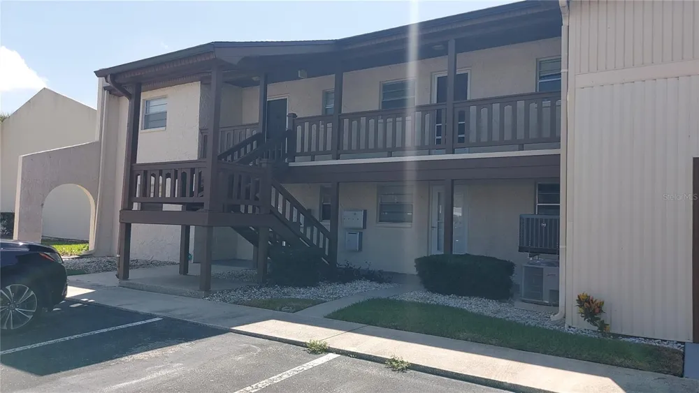 5154 TURQUOISE LANE #201 New Port Richey, FL 34652