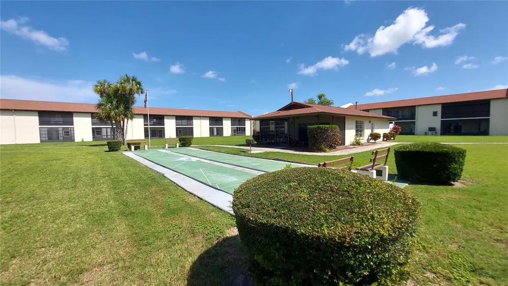 5154 TURQUOISE LANE #201 New Port Richey, FL 34652