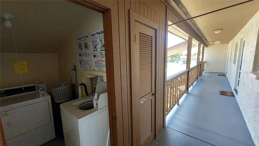 5154 TURQUOISE LANE #201 New Port Richey, FL 34652