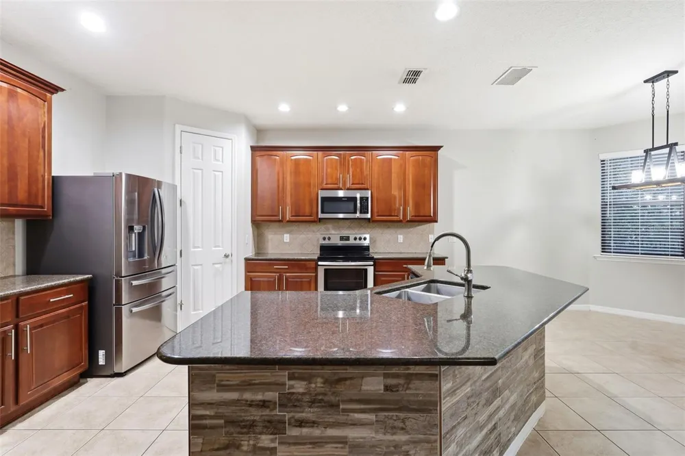 109 ELISSAR DRIVE Debary, FL 32713