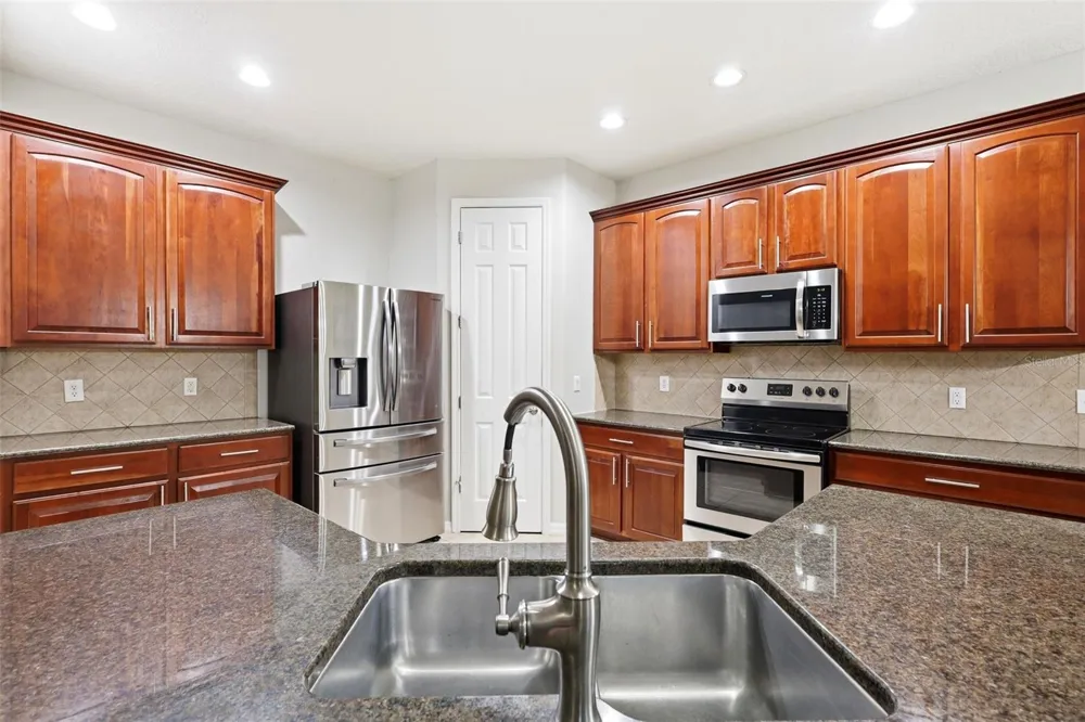 109 ELISSAR DRIVE Debary, FL 32713