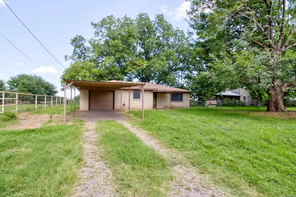 403 S Broadway Street Collinsville, TX 76233