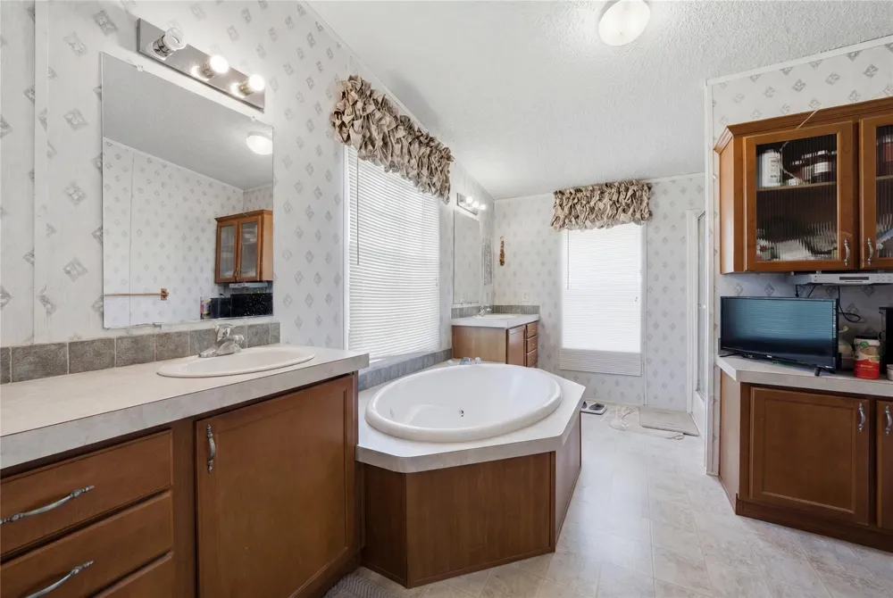 1 191 Paffen Rd Paige, TX 78659