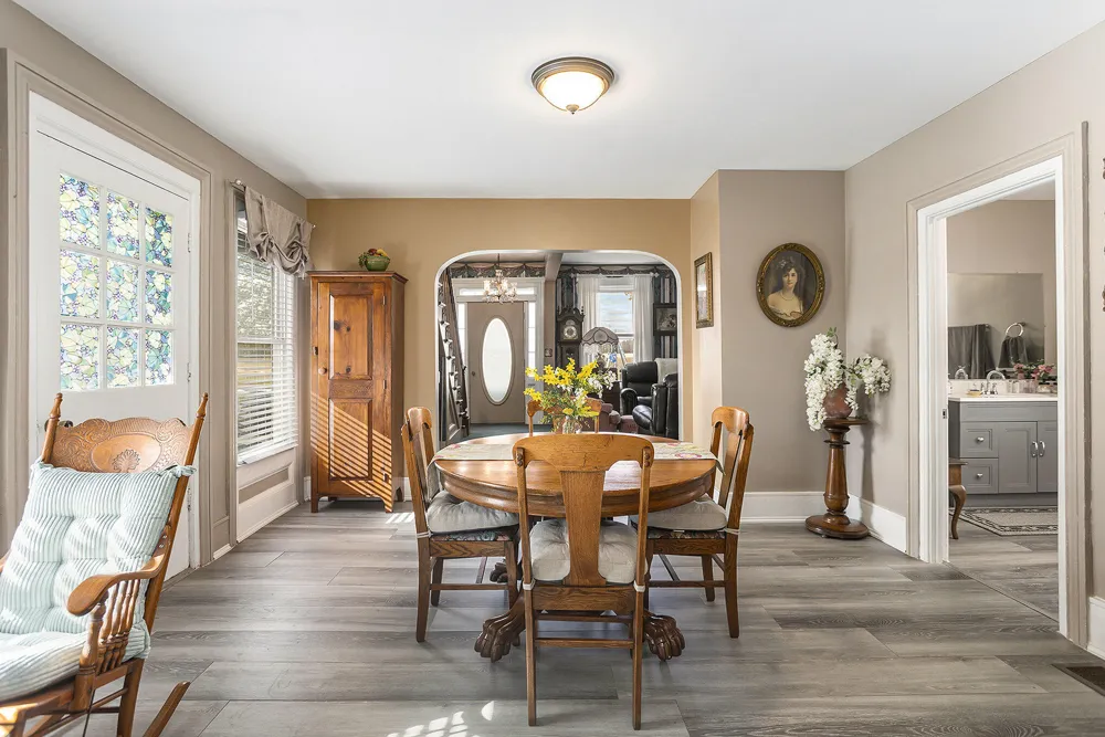 55637 Bennett Road Leonidas, MI 49066