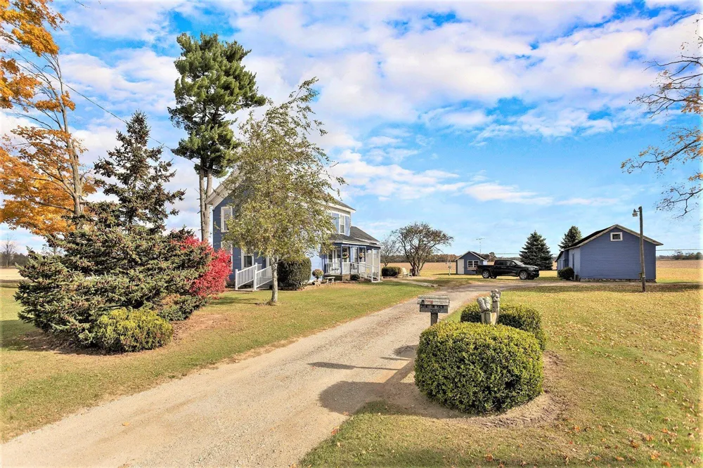55637 Bennett Road Leonidas, MI 49066